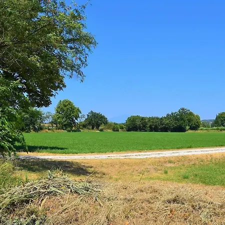 2 Bedroom Beautiful In * Avignon